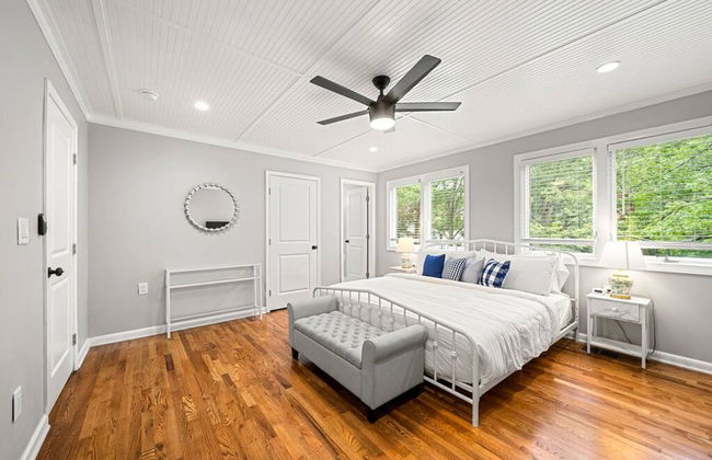 Serene 3BR Home in Historic Downtown Norcross - Photo 17
