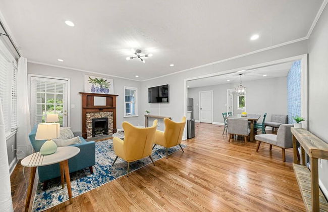 Serene 3BR Home in Historic Downtown Norcross - Photo 10