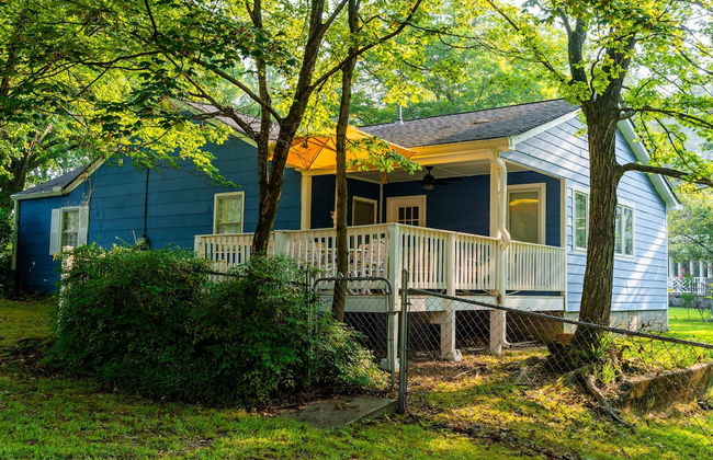 Serene 3BR Home in Historic Downtown Norcross - Photo 23
