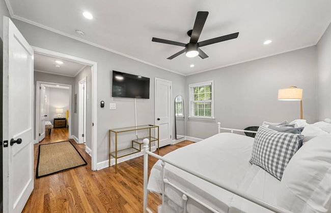 Serene 3BR Home in Historic Downtown Norcross - Photo 16