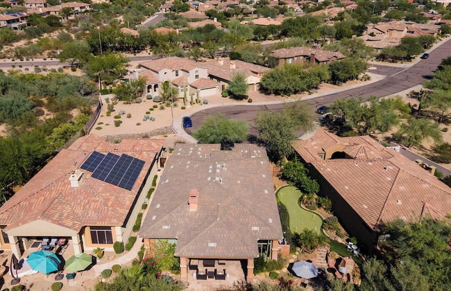 Sandflower by Avantstay Oasis w/ Pool + Golf! - Foto 40