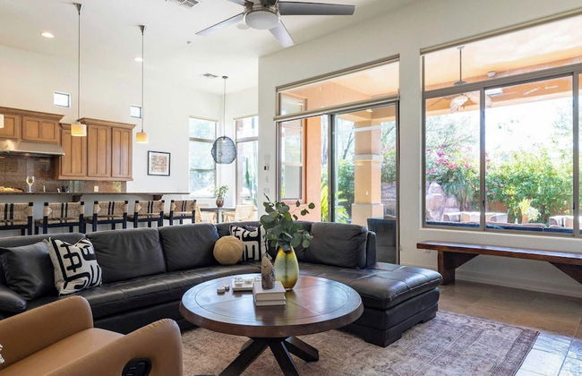 Sandflower by Avantstay Oasis w/ Pool + Golf! - Foto 8