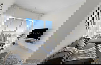 Foto 1 - WelHome - Breathtaking 1BR Apt with Balcony and City View