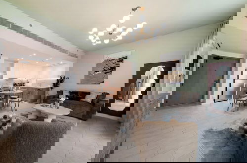 Photo 14 - Paradise 1BR at JBR La Vie