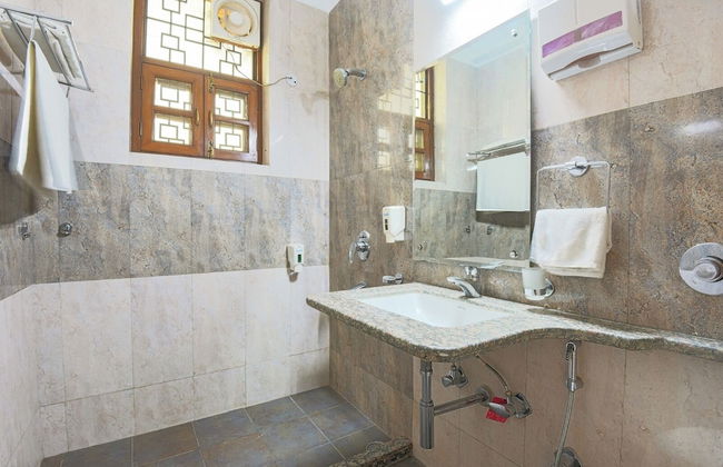 BedChambers Serviced Apartments -Artemis - Photo 15