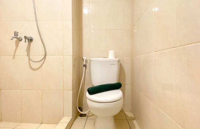 Restful And Functional Studio Apartment At Springlake Summarecon Bekasi - Photo 13
