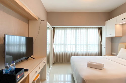 Photo 6 - Restful And Functional Studio Apartment At Springlake Summarecon Bekasi