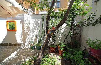 Photo 3 - Cozy Apartment With Garden in Lingotto Area