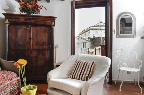 Foto 9 - Pantheon Romantic Nest With Terrace