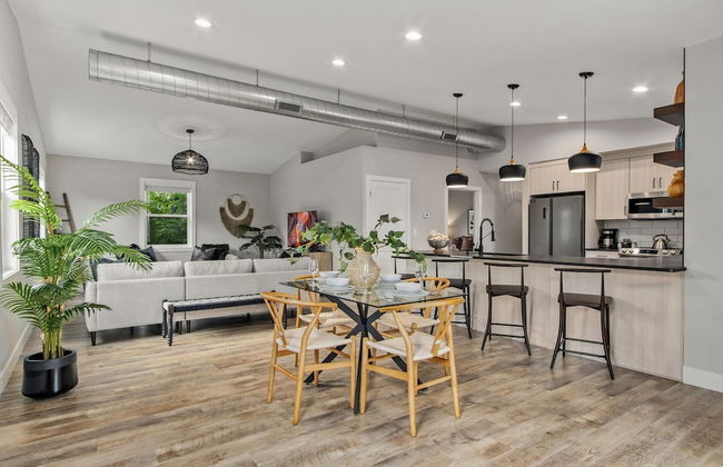 Spacious Downtown Apartment – Walk to Old Town Fc! - Foto 11