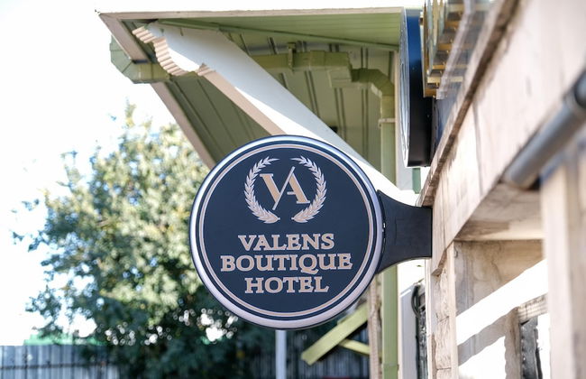Valens Boutique Hotel - Photo 40