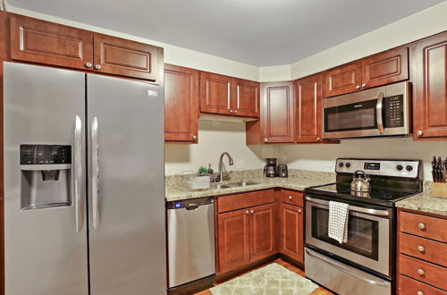 Photo 6 - Charming & Spacious Bowmanville 1BR Apt