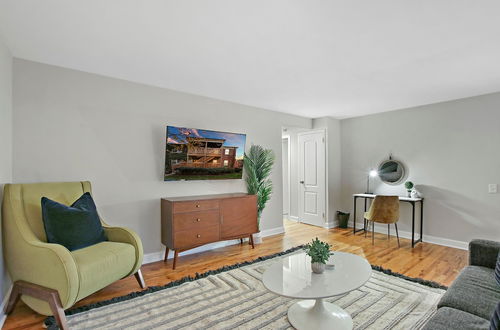 Photo 8 - Charming & Spacious Bowmanville 1BR Apt