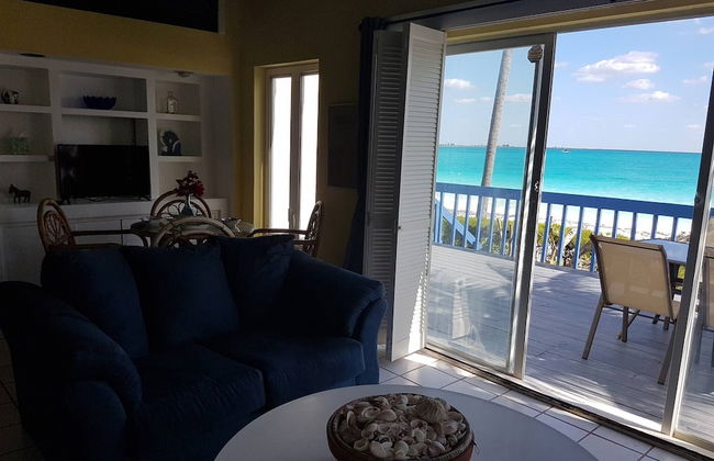 Spacious Villa On The Beach - Foto 12