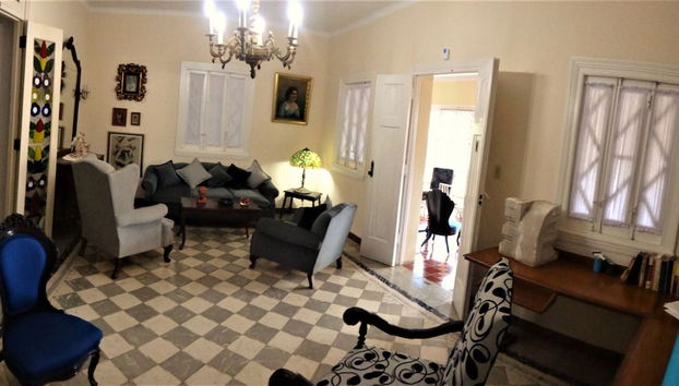 Coin salon dans le hall