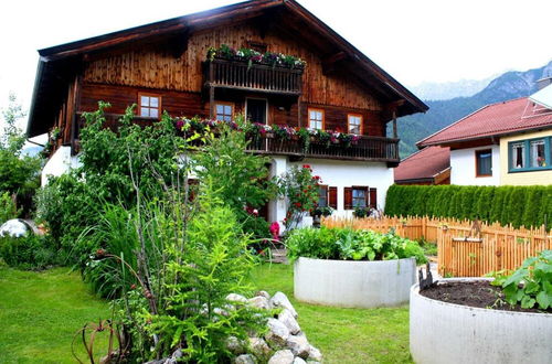 Photo 38 - Holiday Home in Saalfelden am Steinernen Meer With Garden