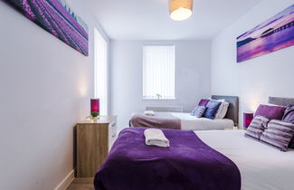 Photo 3 - Stunning and Modern 2 Bedroom Apt in Liverpool