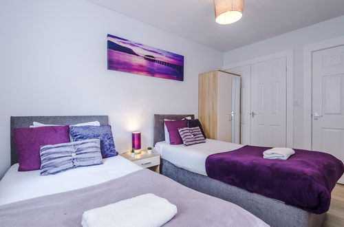 Photo 14 - Stunning and Modern 2 Bedroom Apt in Liverpool