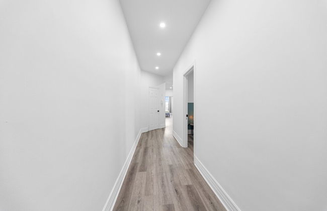 SPACIOUS RENOVATED APARTMENT SLEEPS 12 - Foto 18