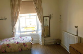 Photo 2 - Stunning 3-bed Apartment in Edinburgh