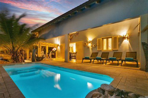 Photo 1 - Ocean Breeze Villa with private pool