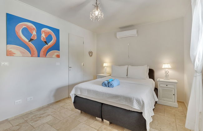 Ocean Breeze Villa with private pool - Photo 6