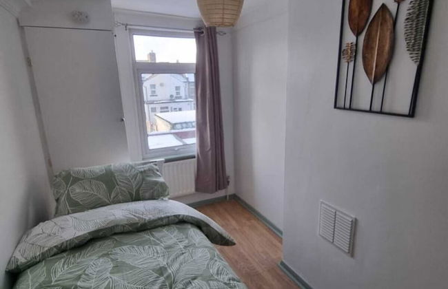 Stylishly Designed House Dartford - Foto 4