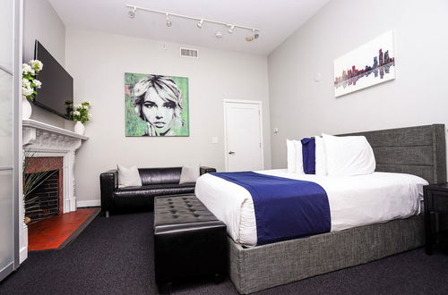 Photo 10 - Maverick Suites at 245 Newbury St