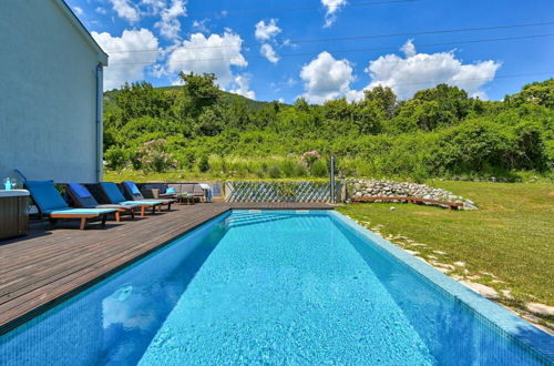 Foto 25 - Pool Villa Abbazia Seaview