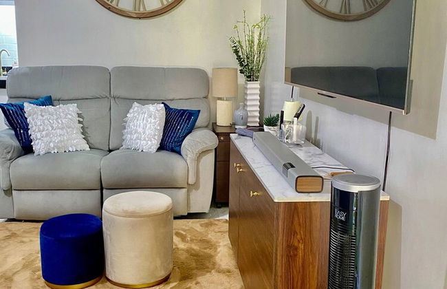 1 Bedroom With Free Parking - Photo 7