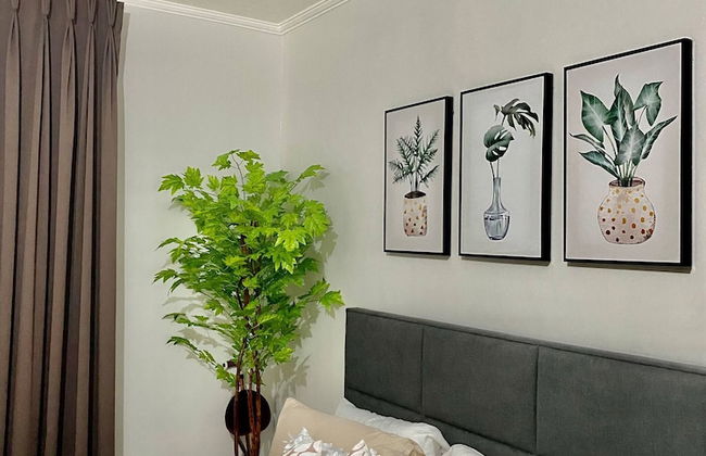 1 Bedroom With Free Parking - Photo 3