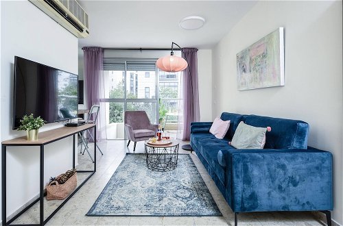 Photo 6 - Apt with Balcony In the Heart of TLV