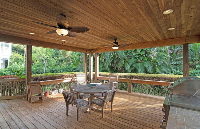 Sun, Shells and Seaspray w/ Lanai - Photo 27