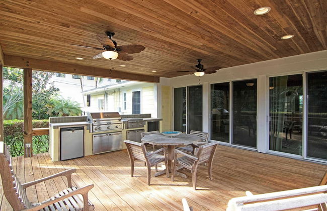 Sun, Shells and Seaspray w/ Lanai - Photo 28