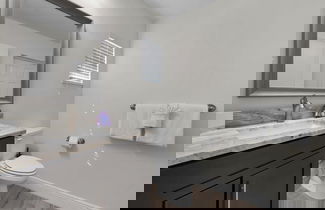 Photo 2 - Midpoint Villa
