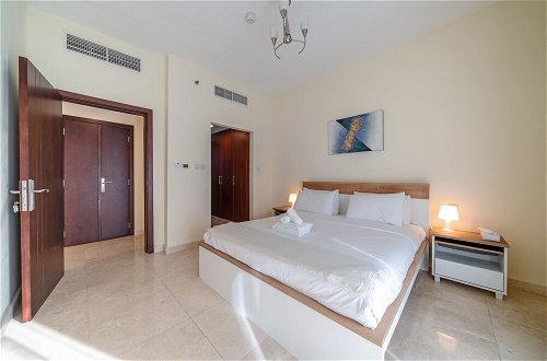 Photo 1 - Spacious Apartment With Balcony in Business Bay