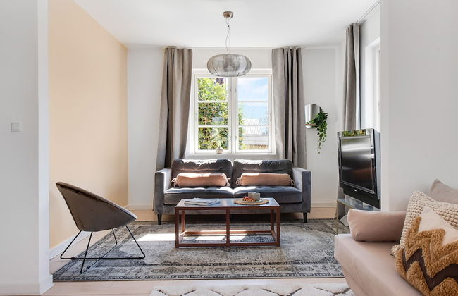 Sanders Charm - Chic 2-bdr Apt With Shared Garden - Foto 1