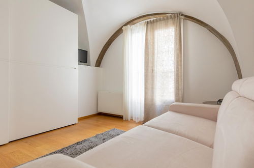 Photo 33 - Santo Stefano Elegant Apartment by Wonderful Italy