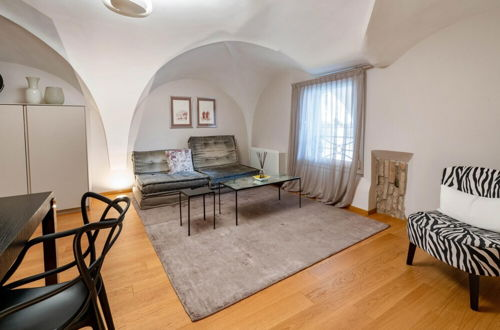 Photo 1 - Santo Stefano Elegant Apartment by Wonderful Italy