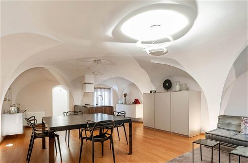 Foto 20 - Santo Stefano Elegant Apartment by Wonderful Italy