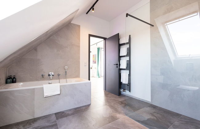 Penthouse at Eco Smart Apartments - Photo 40