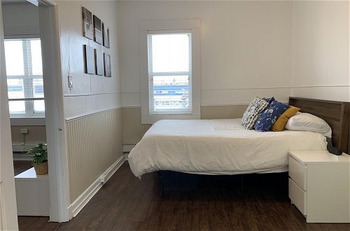 Foto 4 - Large 1-bedroom Condo Downtown Wifi Smart TV