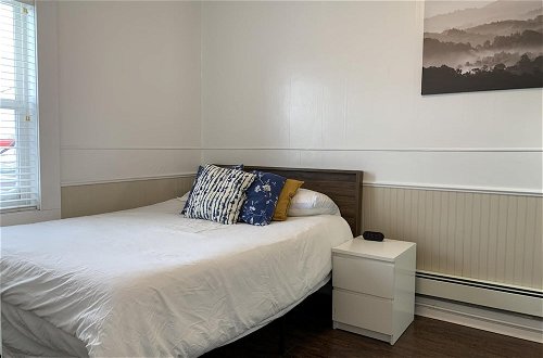 Foto 12 - Large 1-bedroom Condo Downtown Wifi Smart TV