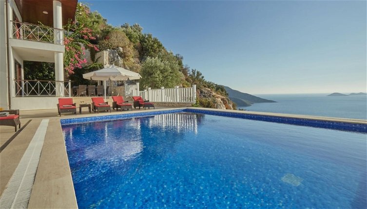 Photo 1 - Villa Mars - Exceptional 4 bed Villa With 2 Pools
