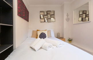 Photo 2 - Cosy & Charming 2BD Flat Near Essex Road