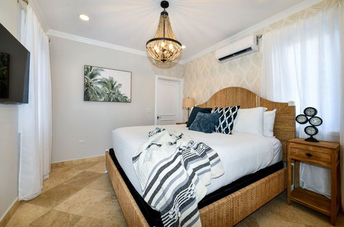 Photo 5 - Newly Remodeled 5-bedroom 5-bath in Tierra del Sol