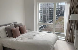 Photo 2 - Beautiful 2-bed Apartment in London