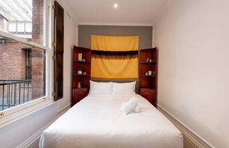 Photo 1 - Quiet 2 Bedroom Apartment in Heritage Building in the CBD