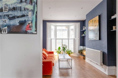 Photo 16 - Beautiful Two-story Flat With Garden in Islington