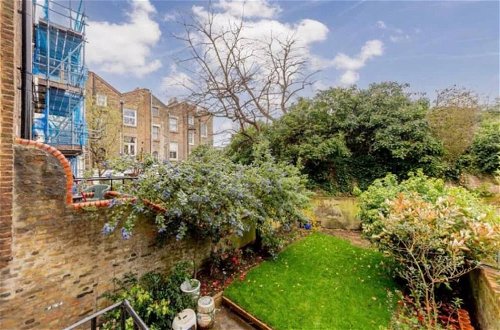 Photo 21 - Beautiful Two-story Flat With Garden in Islington